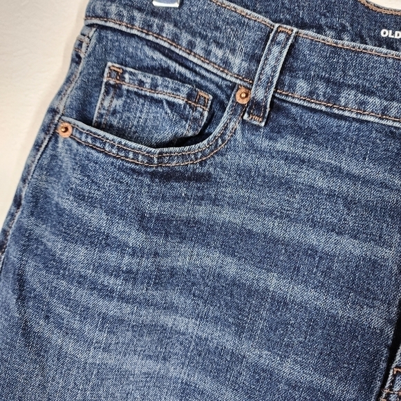 OLD NAVY MID-RISE BOYFRIEND JEANS - Picture 3 of 7